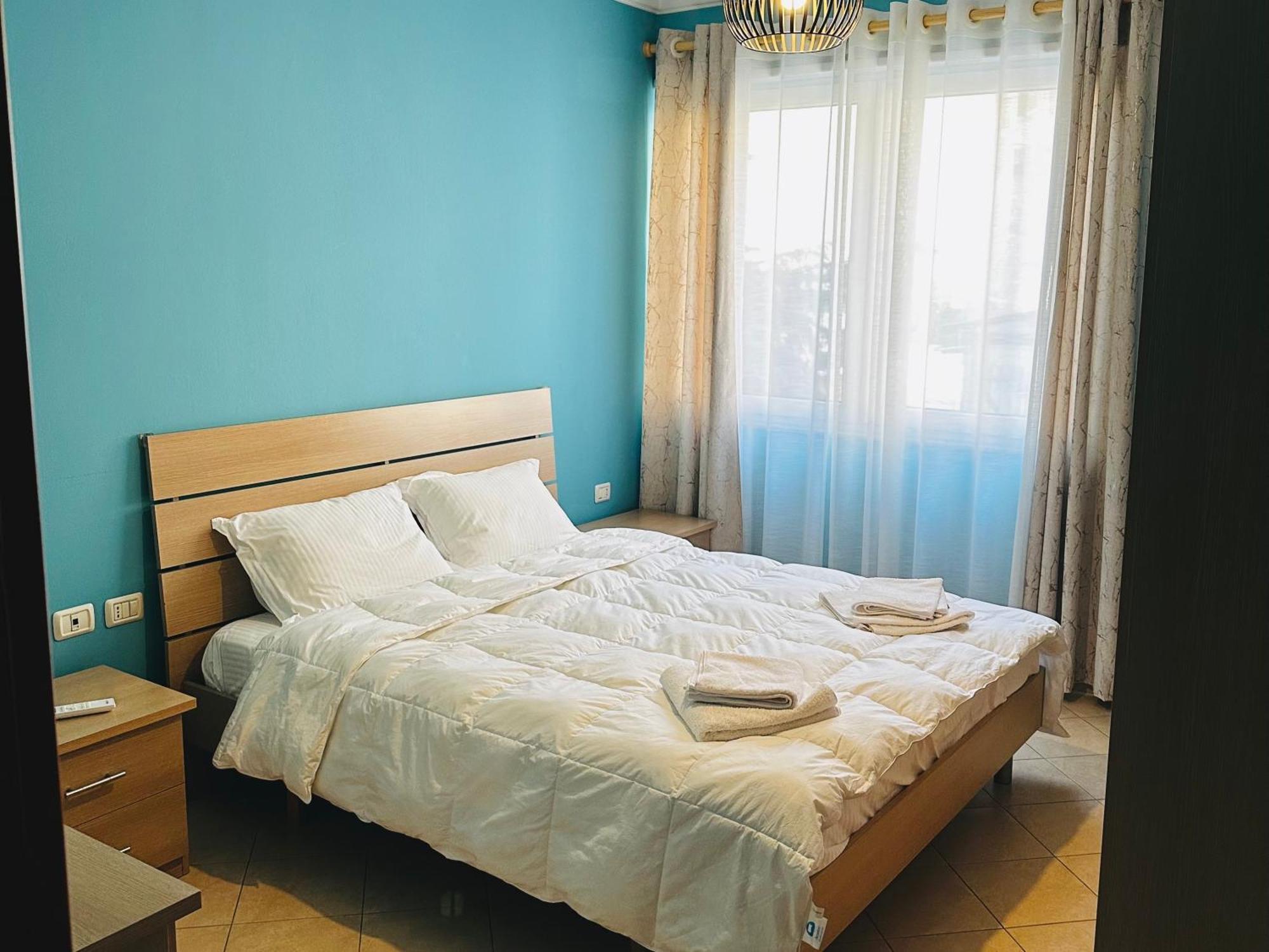 Apartament Quiet & Spacious Center - 4 Min Walk *